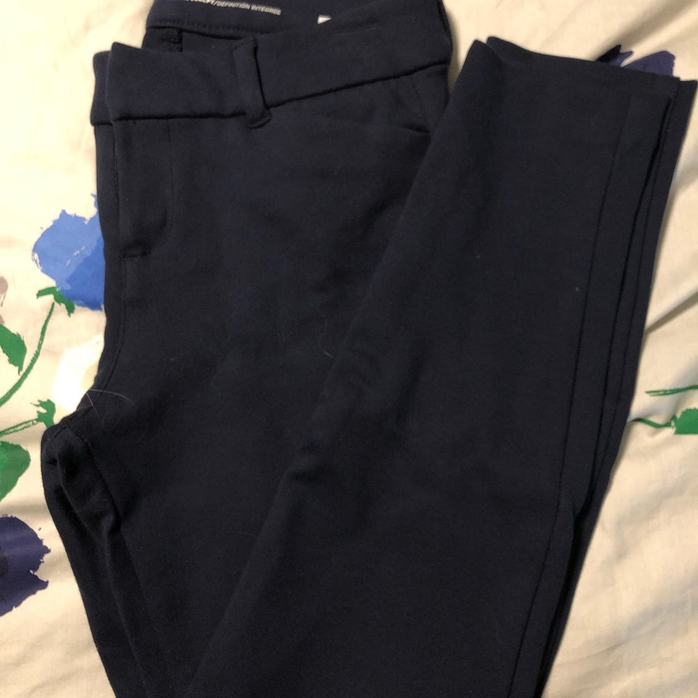 OLD NAVY SOFT LEGGING PIXIE PANTS
